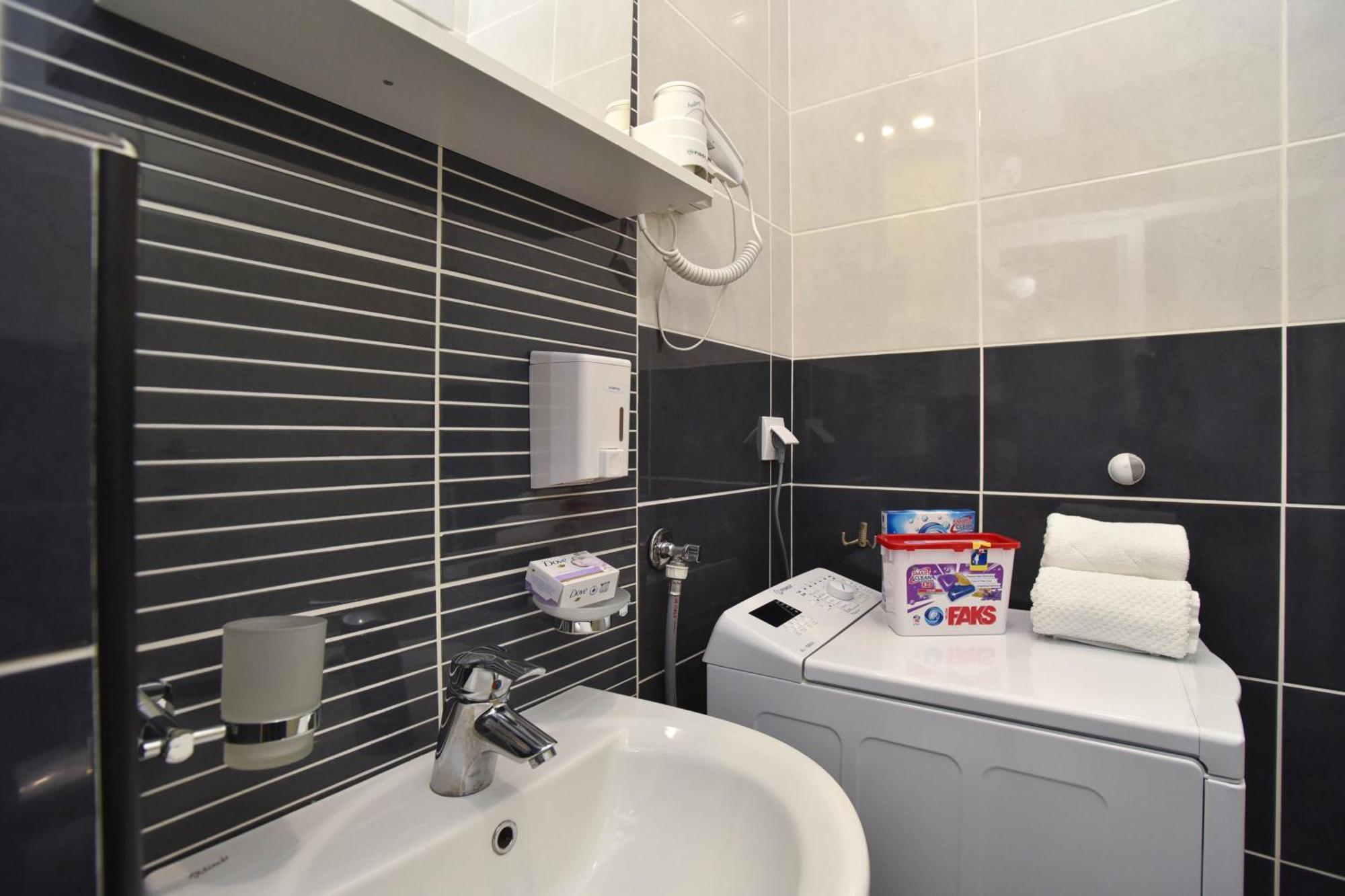 Apartment Golden Lavender Budva Bagian luar foto